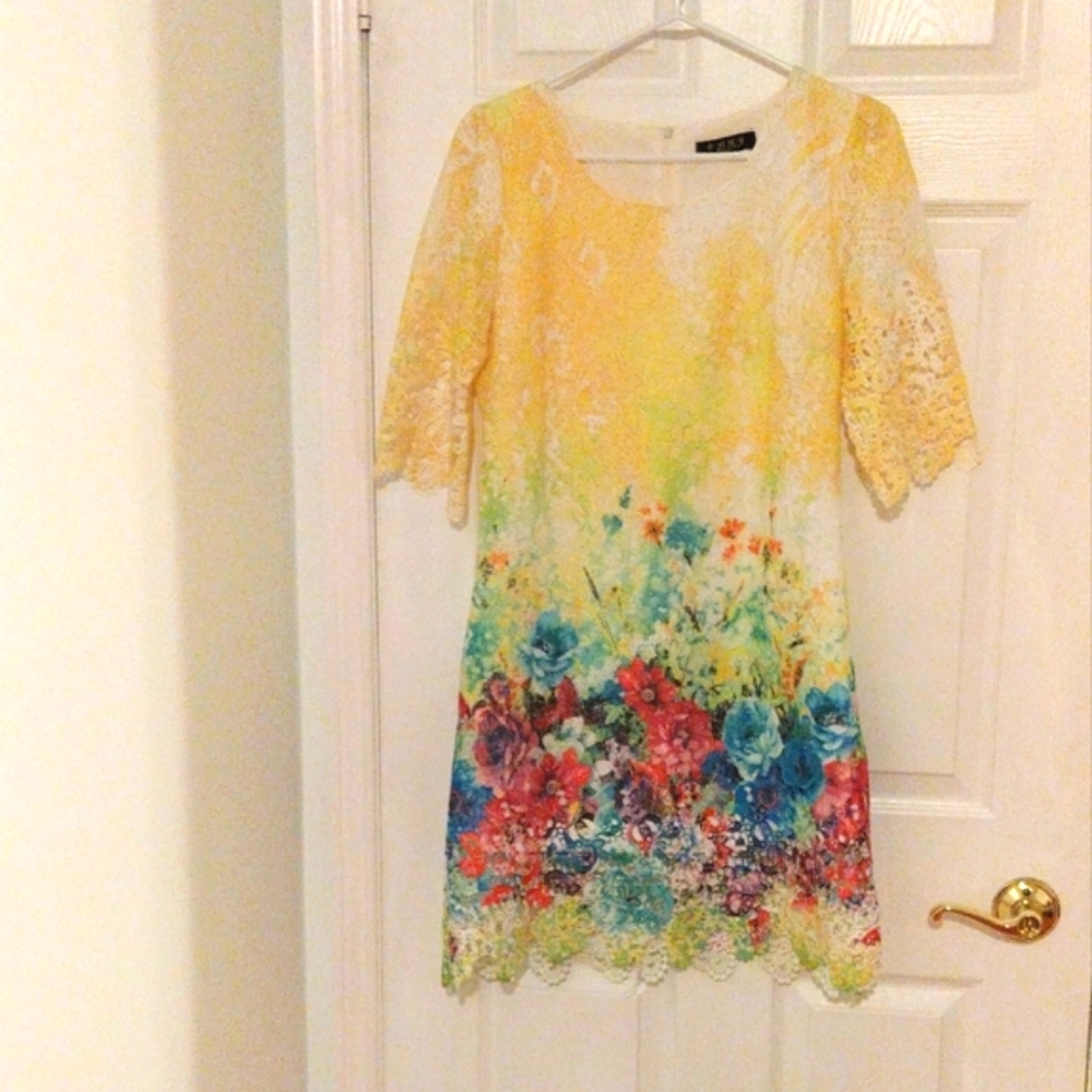 Beautiful 👗Floral Lace Dress - Yellow and Multicolor